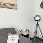 Le Reseda, Maison Avec Jardin Holiday home