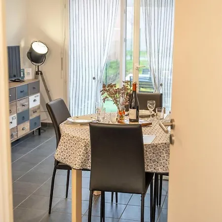 Prázdninový dům Le Reseda, Maison Avec Jardin